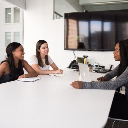 Why Marketing and HR Need to Work Together on the Employer Branding Strategy